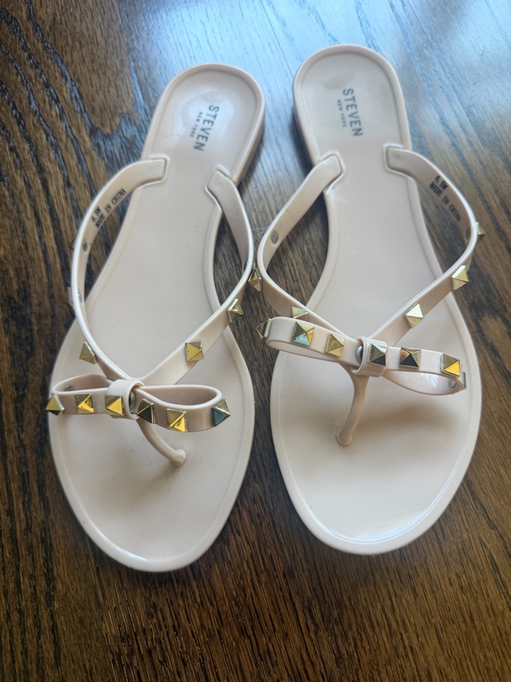 Steven New York  Women's Nude  Studded Flip Flop Sandals 6.5